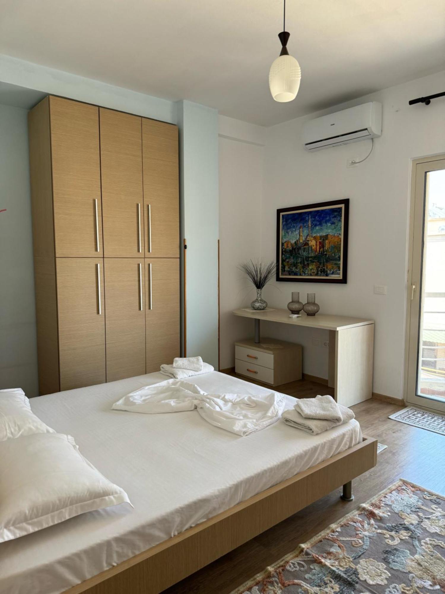 Era'S Apartment Τίρανα Εξωτερικό φωτογραφία