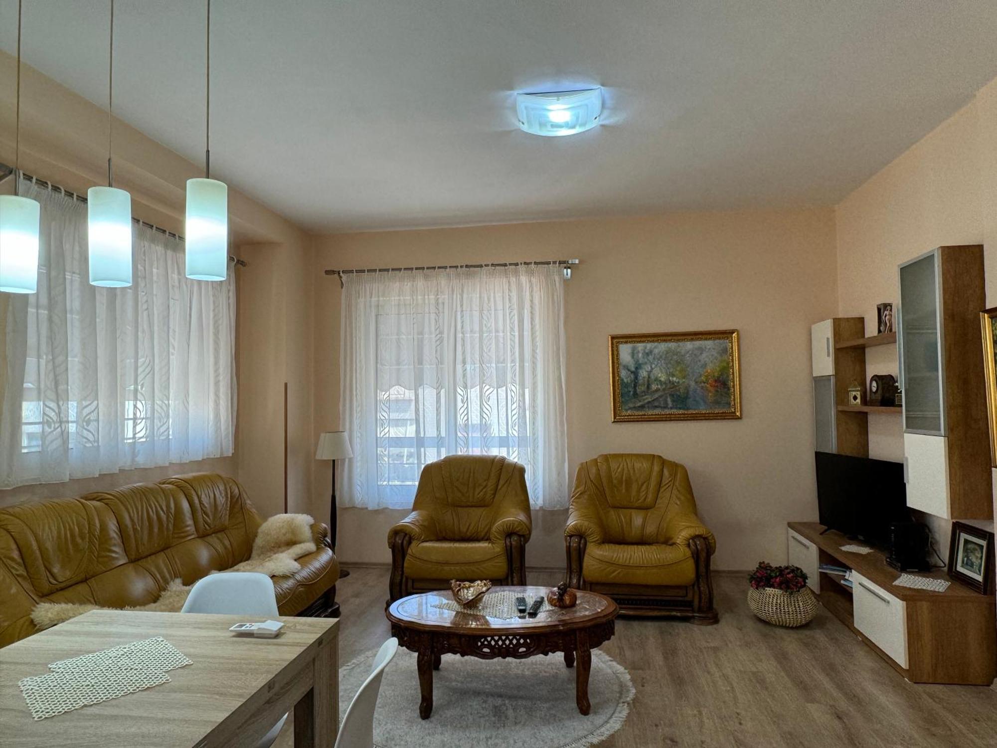 Era'S Apartment Τίρανα Εξωτερικό φωτογραφία