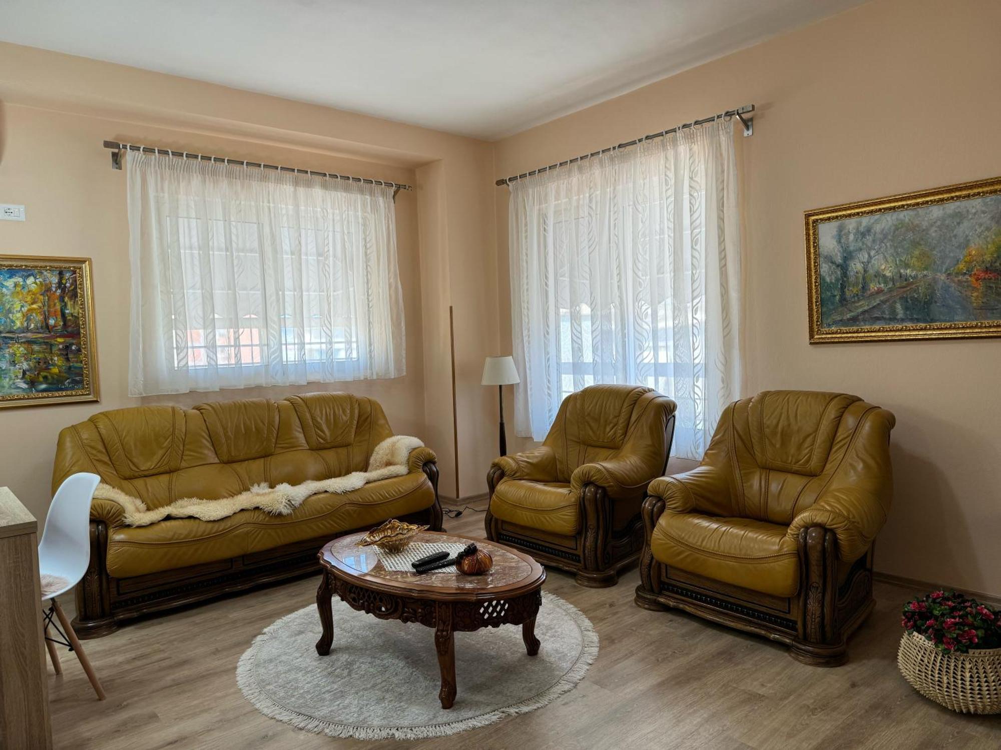Era'S Apartment Τίρανα Εξωτερικό φωτογραφία